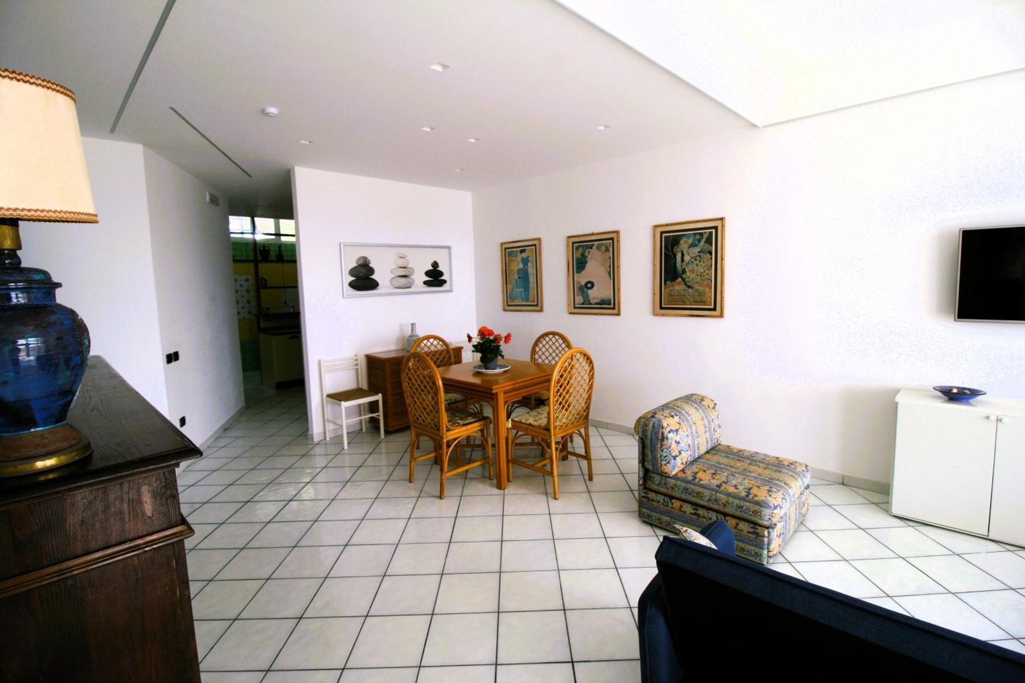 Villa Laura - Sul Mare Pizzo Kültér fotó