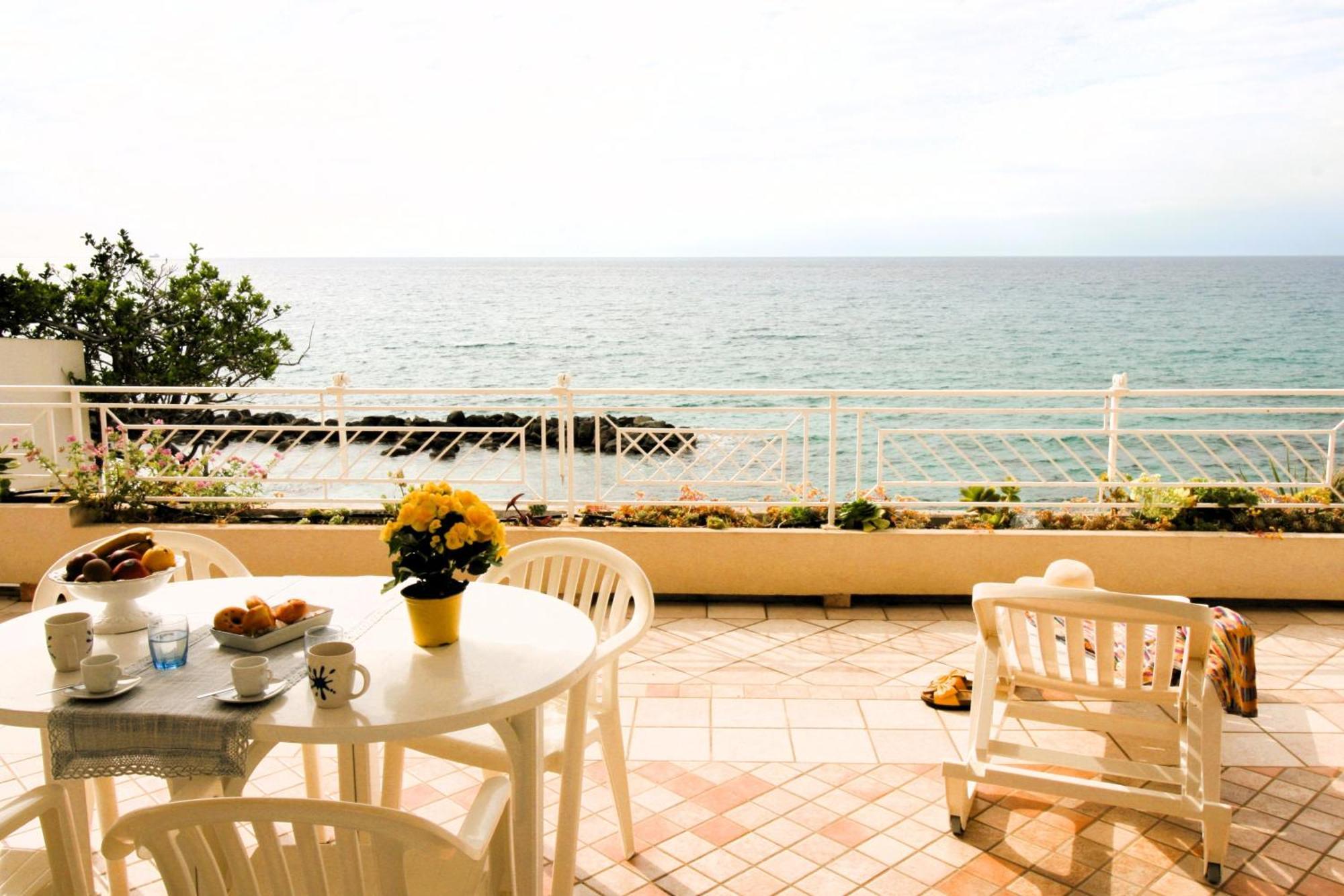 Villa Laura - Sul Mare Pizzo Kültér fotó