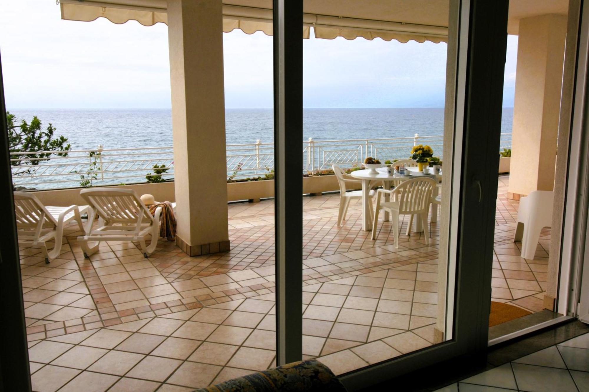 Villa Laura - Sul Mare Pizzo Kültér fotó
