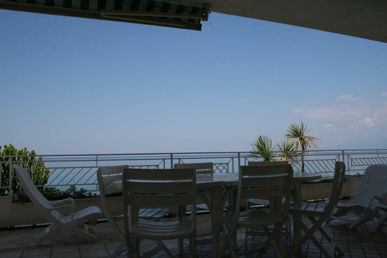 Villa Laura - Sul Mare Pizzo Kültér fotó