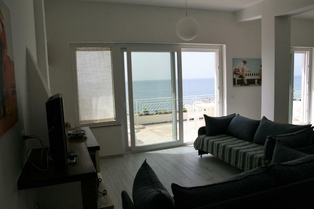 Villa Laura - Sul Mare Pizzo Kültér fotó