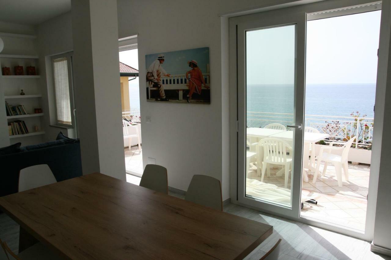 Villa Laura - Sul Mare Pizzo Kültér fotó
